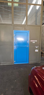 Bolero-Serramenti-Porta-Castione